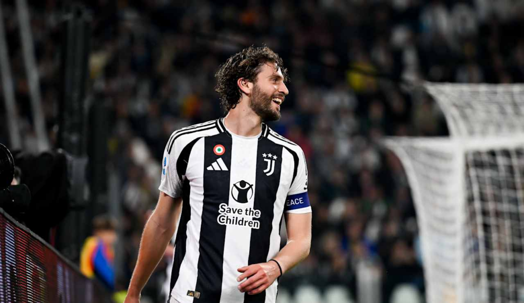 Sostituire Locatelli? La Juve è bloccata: la lista Serie A vieta l’arrivo di uno svincolato straniero